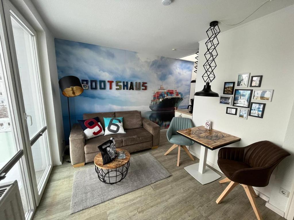 Bootshaus Appartements Куксгафен Екстер'єр фото