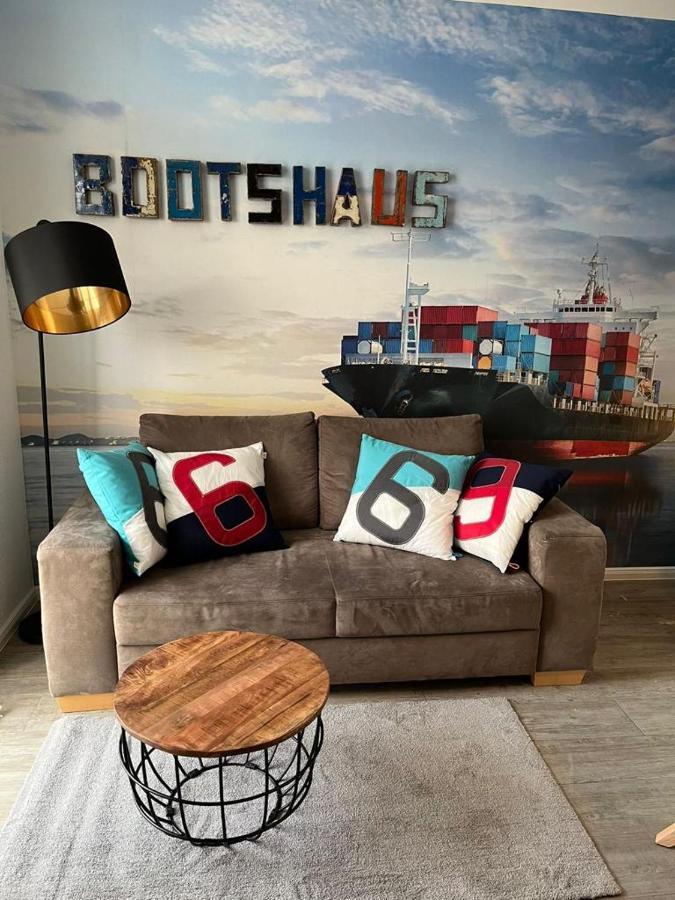 Bootshaus Appartements Куксгафен Екстер'єр фото