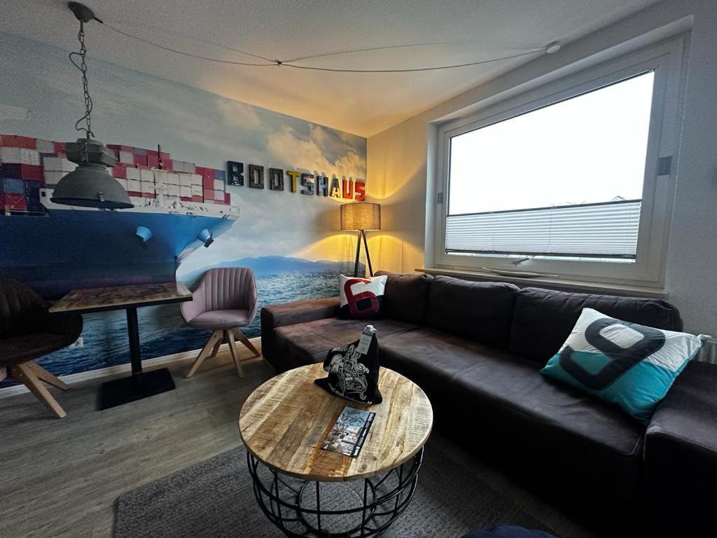 Bootshaus Appartements Куксгафен Екстер'єр фото